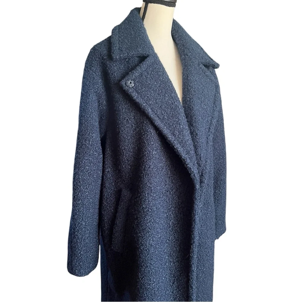 BCBGMAXAZRIA Blue Textured Boucle style Coat. Soft Warm. New With Tags. ($378)